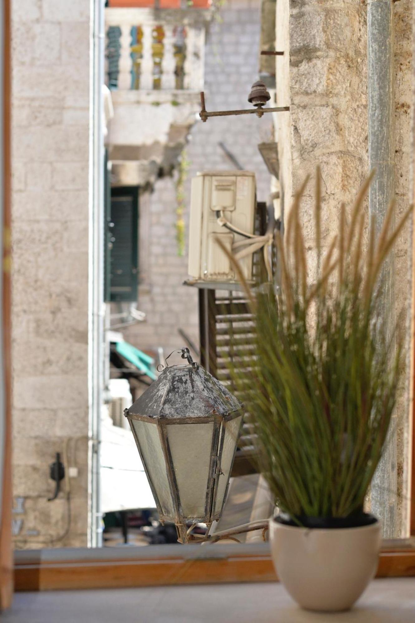 Charming Apartment In Kotor Eksteriør billede